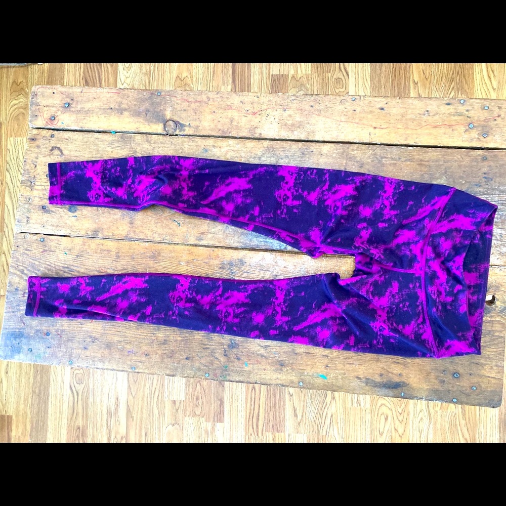 Lululemon size 6